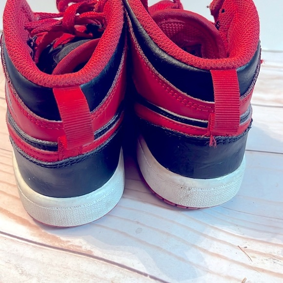 Nike Air Jordan 1 Mid Athletic Shoes Sz 1Y Alternate Bred DQ8424 060 - Picture 6 of 12